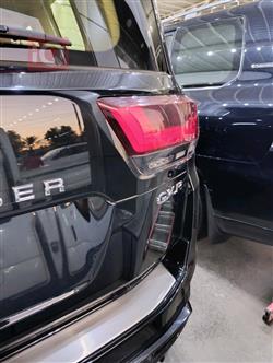 تۆیۆتا لاند کروزەر